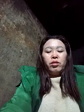 dakota-kis online show from February 6, 12:04 am