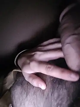 Snapshot of amazingboyyy12 chatting on January 8, 2:25 am amazingboyyy12 online show from January 8, 2:25 am