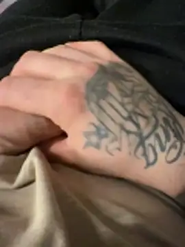 Snapshot of Amore-6 chatting on April 3, 10:52 pm Amore-6 online show from April 3, 10:52 pm