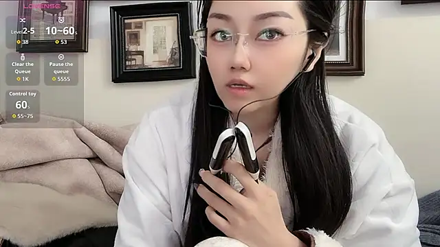 Alice-yaya online show from February 1, 5:33 pm