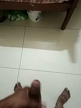 Snapshot of balusumi66 chatting on March 26, 4:12 pm balusumi66 online show from March 26, 4:12 pm