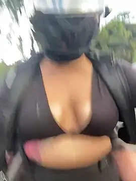 Scarlet auraa online show from February 18, 10:28 pm