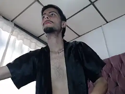 Snapshot of levconnor chatting on February 14, 3:20 pm levconnor online show from February 14, 3:20 pm