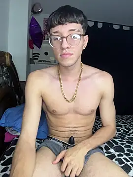 ArthurDavies  online show from March 13, 7:26 am