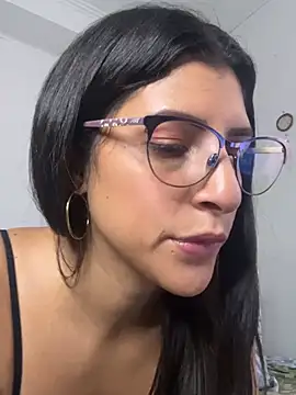 moronoiroficial online show from February 12, 3:29 pm