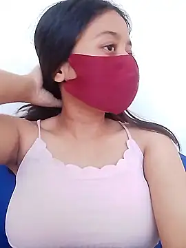 Snapshot of himu30283 chatting on January 17, 8:41 am himu30283 online show from January 17, 8:41 am