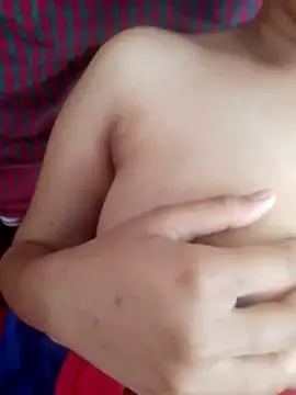 Snapshot of himu30283 chatting on March 10, 5:34 am himu30283 online show from March 10, 5:34 am