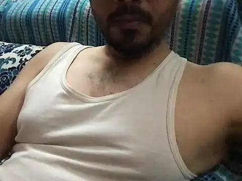 Snapshot of sundar85m chatting on August 3, 5:38 pm sundar85m online show from August 3, 5:38 pm