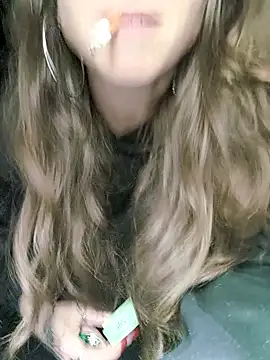 Snapshot of NickiiBianca chatting on February 3, 12:31 am NickiiBianca online show from February 3, 12:31 am