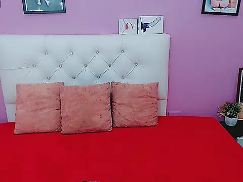 Snapshot of shantal_gil chatting on February 27, 4:12 am shantal gil online show from February 27, 4:12 am