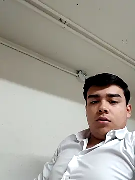 Snapshot of Yosoyelmismo-6737 chatting on January 5, 11:30 pm Yosoyelmismo-6737 online show from January 5, 11:30 pm