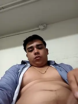Yosoyelmismo-6737 online show from May 17, 10:39 pm