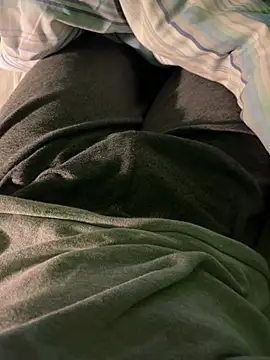 Snapshot of sexyschiavo chatting on January 17, 2:05 am sexyschiavo online show from January 17, 2:05 am