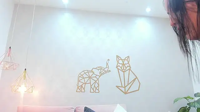 Snapshot of RavenPeachy chatting on January 5, 8:45 pm RavenPeachy online show from January 5, 8:45 pm