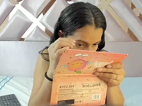 Snapshot of MiaKleinX chatting on March 19, 9:08 pm MiaKleinX online show from March 19, 9:08 pm