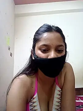 Snapshot of sexyyy_sonia chatting on April 29, 5:44 am sexyyy sonia online show from April 29, 5:44 am