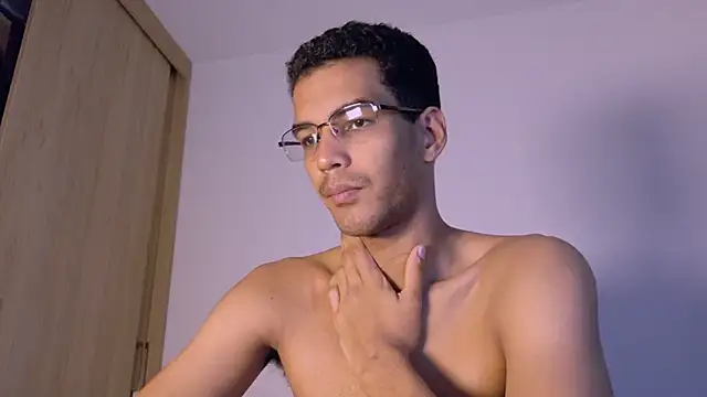 Pikashu7u7 online show from March 17, 3:11 am