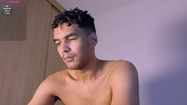 Pikashu7u7 online show from March 26, 3:01 am