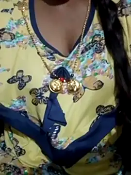 Snapshot of ramya_sri chatting on February 1, 6:45 am ramya sri online show from February 1, 6:45 am