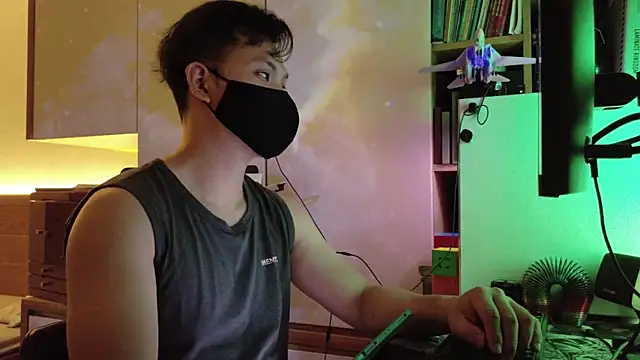 OnlyHand9x online show from July 7, 5:06 pm