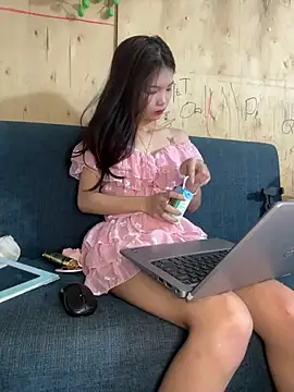 Snapshot of Navy_Vina chatting on March 29, 5:18 am Navy Vina online show from March 29, 5:18 am