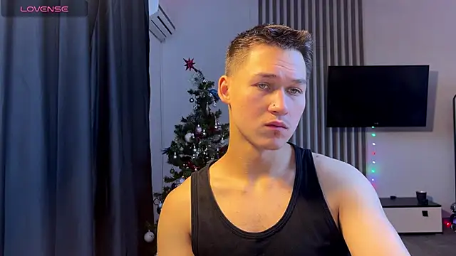 Snapshot of InfernoLustt chatting on January 9, 10:07 am InfernoLustt online show from January 9, 10:07 am