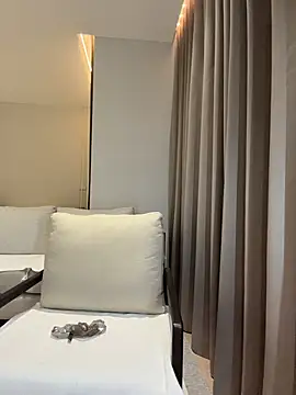 ZJbaby online show from June 18, 1:48 pm