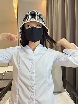 ZJbaby online show from June 19, 1:59 pm