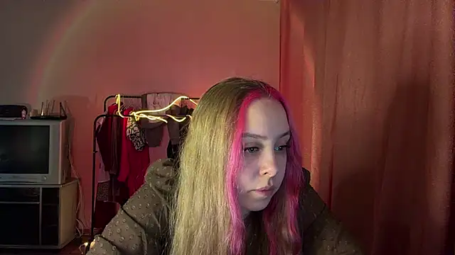 ZoraDearmon online show from February 6, 9:07 pm