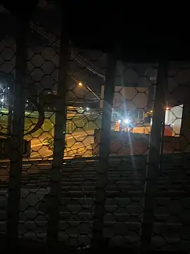 Snapshot of LontraAndBear chatting on February 14, 7:49 am LontraAndBear online show from February 14, 7:49 am