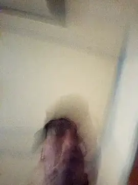 latinomoreno95 online show from May 31, 9:27 pm