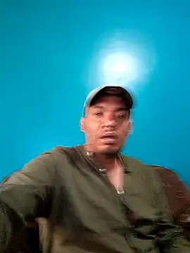 latinomoreno95 online show from June 15, 7:38 pm