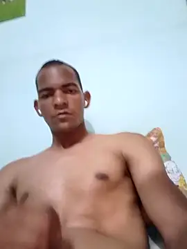 Snapshot of peubaianop19c chatting on February 11, 10:26 pm peubaianop19c online show from February 11, 10:26 pm