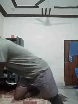 Snapshot of B_B_C_8 chatting on January 7, 12:07 pm B B C 8 online show from January 7, 12:07 pm