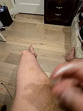 Snapshot of ivan010320 chatting on January 13, 3:23 am ivan010320 online show from January 13, 3:23 am