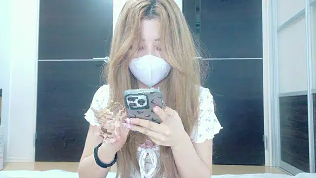 Snapshot of Sena_o0 chatting on March 9, 12:09 pm Sena o0 online show from March 9, 12:09 pm