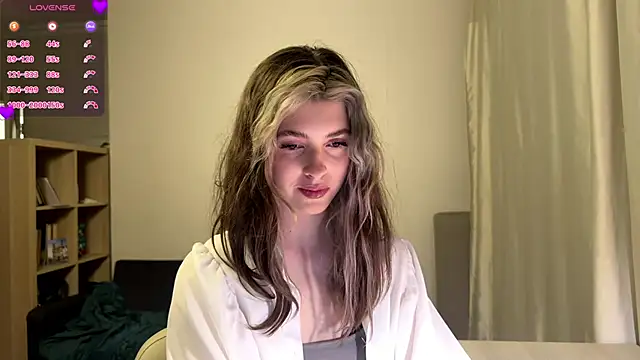 Dia DeAmas online show from May 12, 9:01 pm