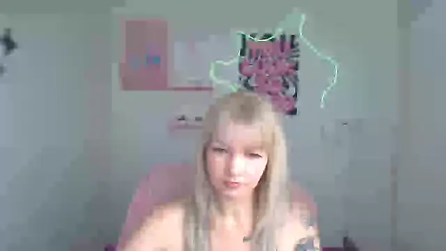 Madonna Fire online show from February 24, 1:20 pm