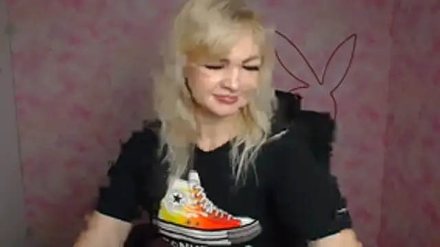 Madonna Fire online show from March 30, 11:44 am