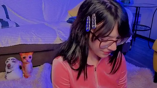 LaveraBadlam online show from February 3, 2:53 am