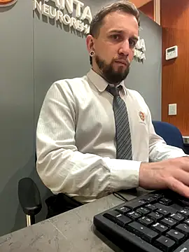 Snapshot of Chubandchaser chatting on January 5, 6:33 pm Chubandchaser online show from January 5, 6:33 pm