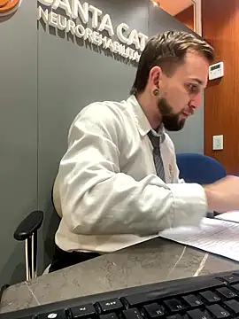 Snapshot of Chubandchaser chatting on January 7, 10:34 pm Chubandchaser online show from January 7, 10:34 pm