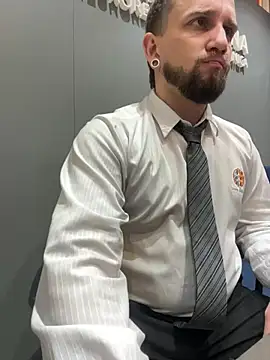 Snapshot of Chubandchaser chatting on January 9, 8:10 pm Chubandchaser online show from January 9, 8:10 pm