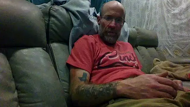 Snapshot of tittycum3636 chatting on February 1, 4:44 am tittycum3636 online show from February 1, 4:44 am