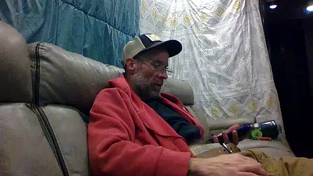 Snapshot of tittycum3636 chatting on February 2, 8:02 am tittycum3636 online show from February 2, 8:02 am