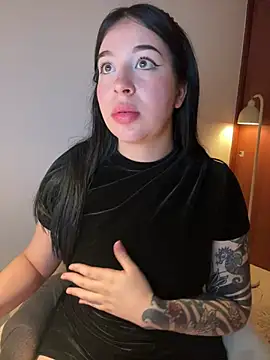 evelynrosess1 online show from May 8, 11:32 pm