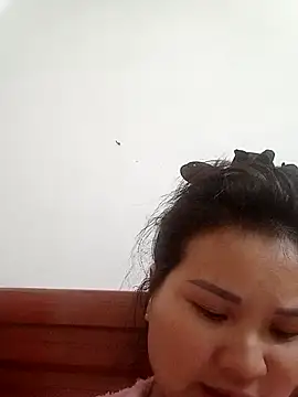 Snapshot of kira0021 chatting on January 12, 12:54 pm kira0021 online show from January 12, 12:54 pm