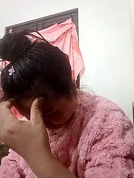 Snapshot of kira0021 chatting on January 19, 1:04 pm kira0021 online show from January 19, 1:04 pm