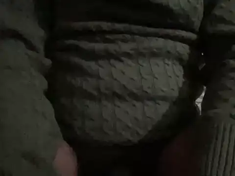 Snapshot of kizzaro98 chatting on January 19, 5:11 am kizzaro98 online show from January 19, 5:11 am