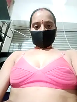 Snapshot of Madhuri_Love143 chatting on February 5, 12:10 pm Madhuri Love143 online show from February 5, 12:10 pm